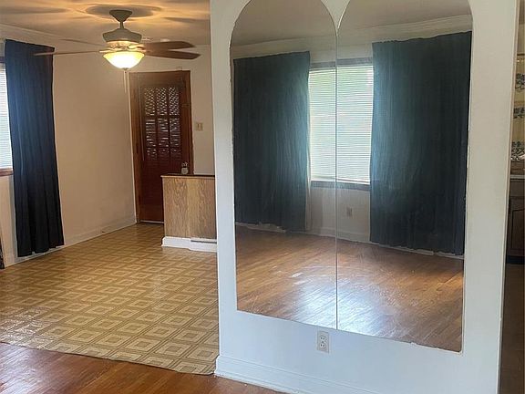 5th image of 1320 Lang Dr