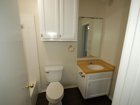 2nd image of 2240 Seville Ct