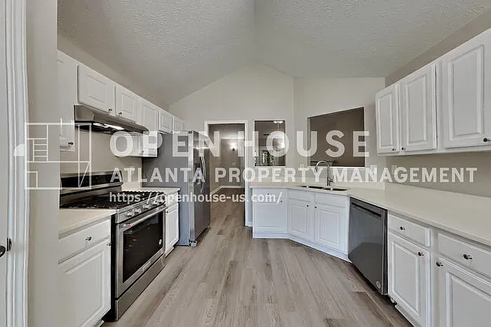 1041 Wicker Pine Dr NE — Photo 5