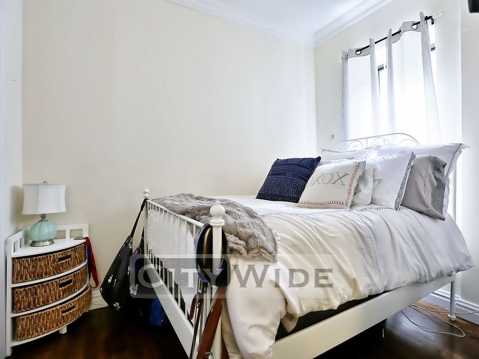 2nd image of 346 E 76th St APT 5
