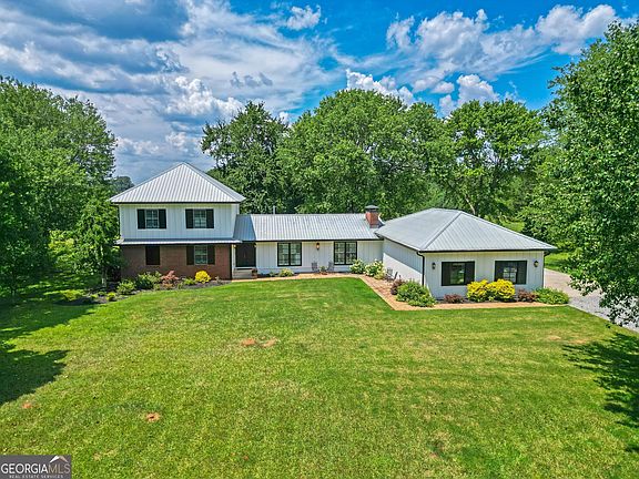 3rd image of 360 Morgan Mill Rd