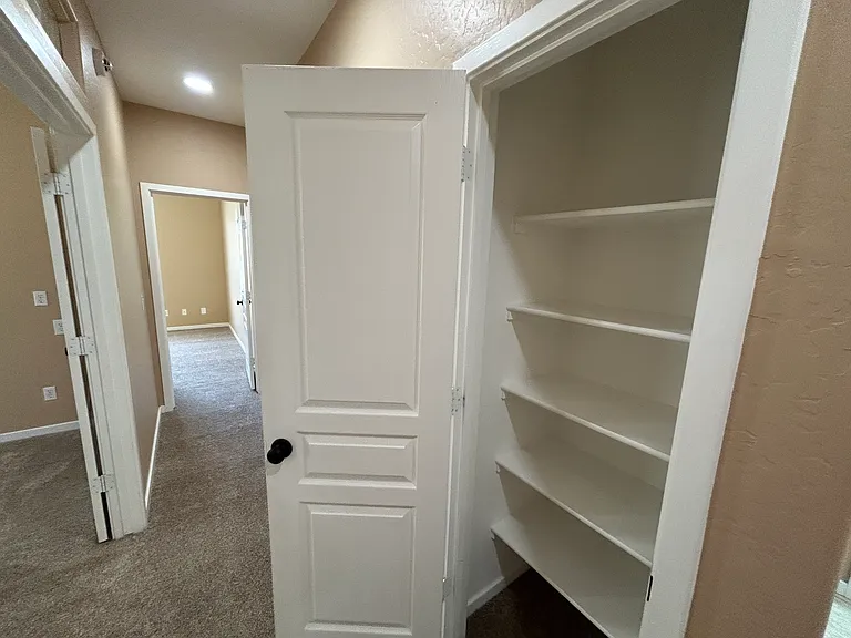 2041 E Fawn Dr — Photo 41