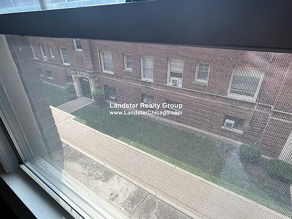 4th image of 3257 W Wrightwood Ave APT 2D