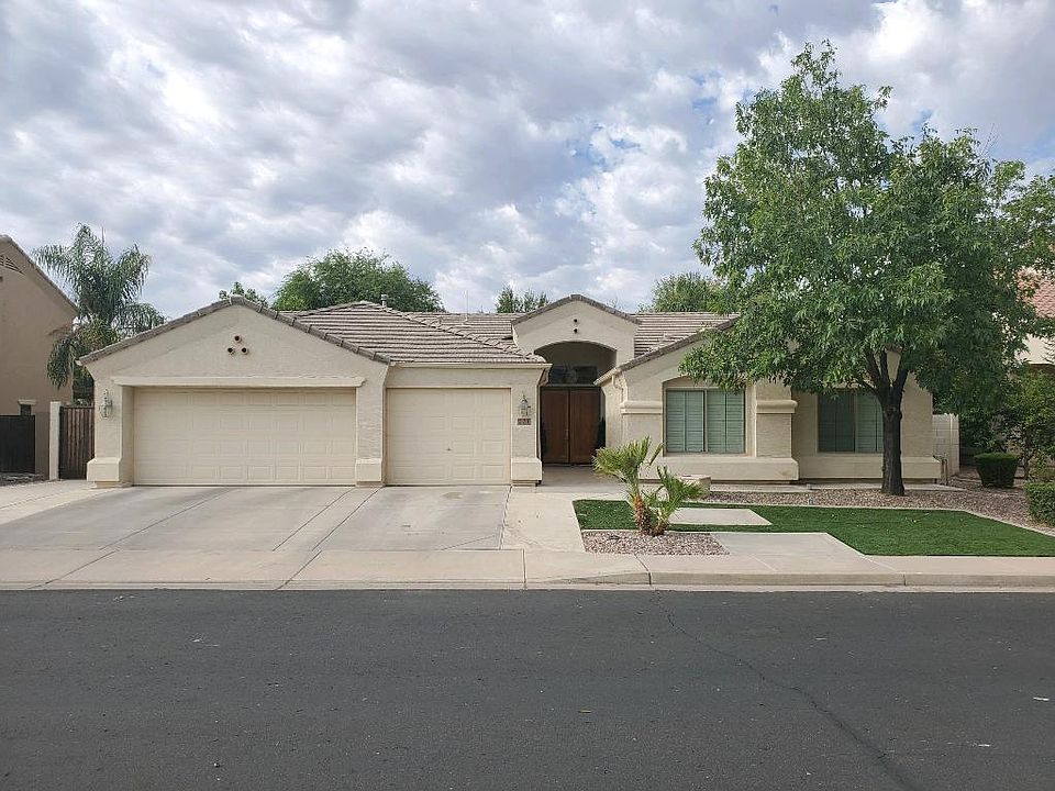 1st image of 771 E Grand Canyon Dr
