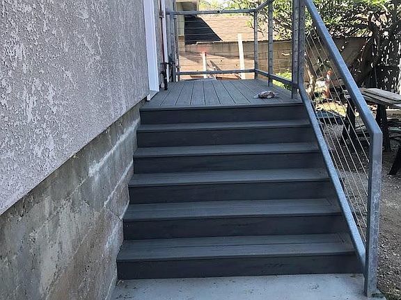 4th image of 5736 Pickering Ave