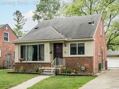 9573 Fenton, Redford, MI, 48239