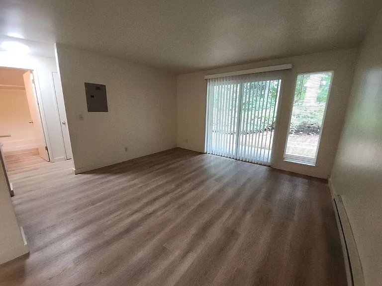 49 NE Torval Canyon Rd #17 — Photo 2