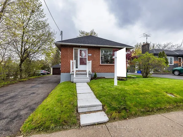 739 King St W, Oshawa, ON L1J 2L2