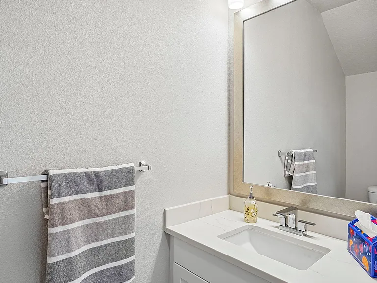 Lake Tavares Apartments — Photo 25