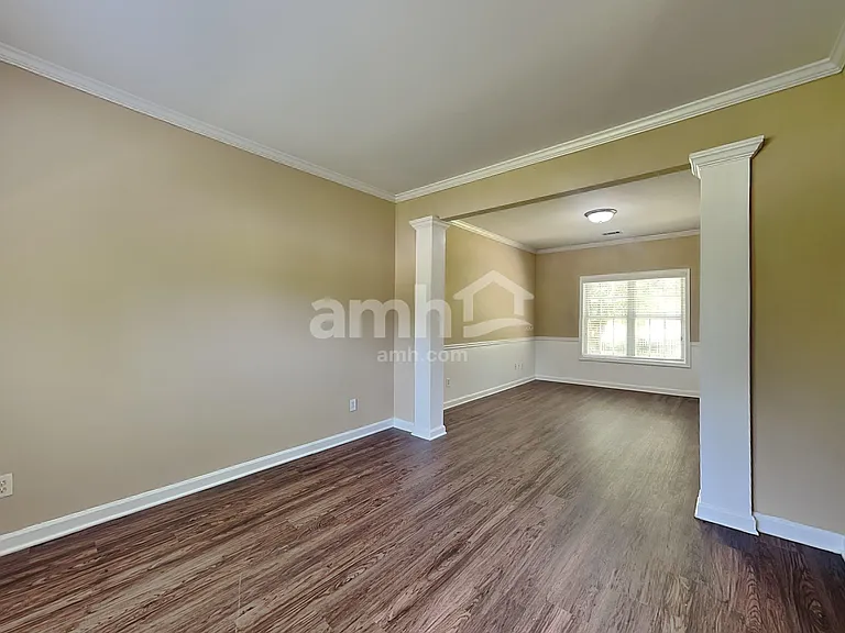 1852 Clear Springs Ln — Photo 23