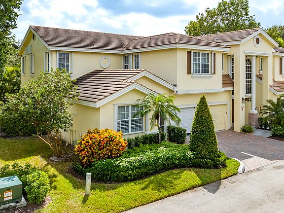 4th image of 12420 NW 10th Court #B-12