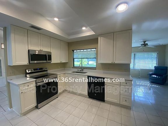 3rd image of 4270 Ascot Dr