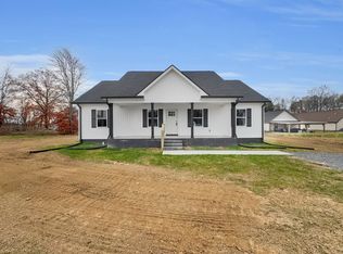 303 Cassie Dr, Lafayette, TN 37083