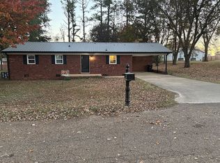 155 Magnolia St, Friendship, TN 38034