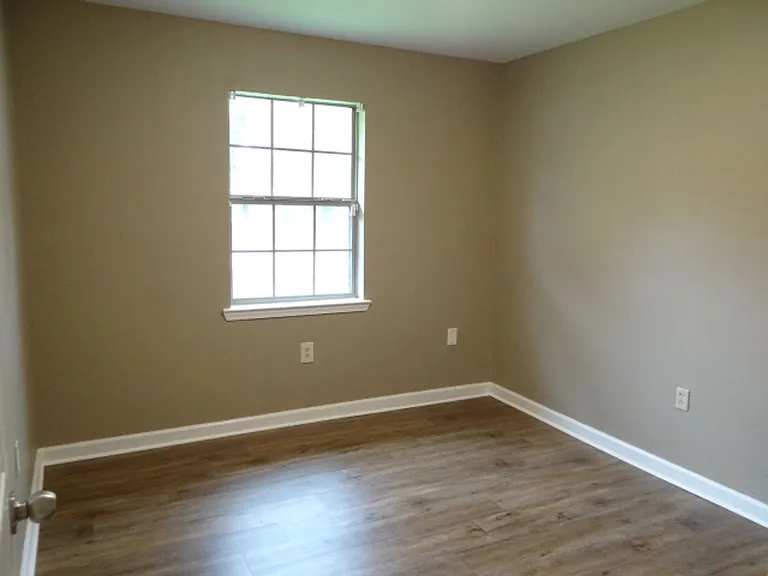 1136 Boreas Dr — Photo 10