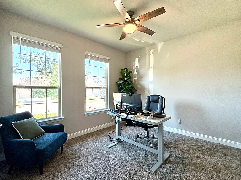 1031 Pitch Pine St — Photo 20