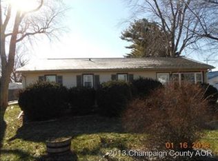 207 W Collett St, Oakwood, IL 61858