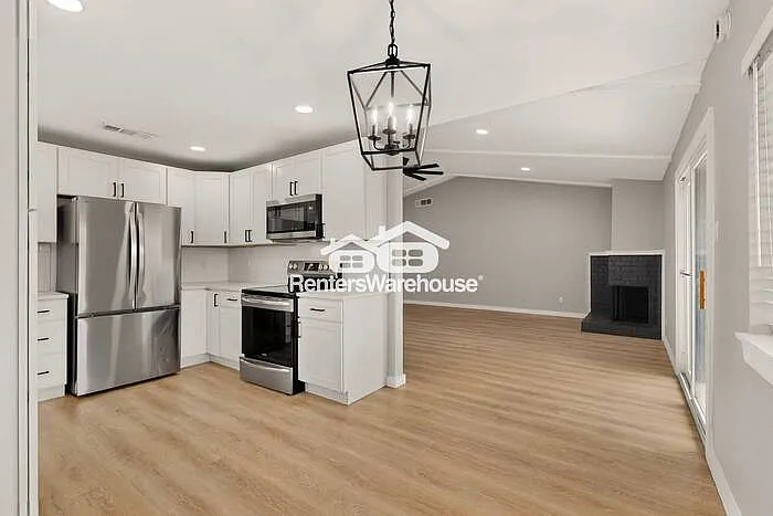 507 S Spring Creek Dr — Photo 17
