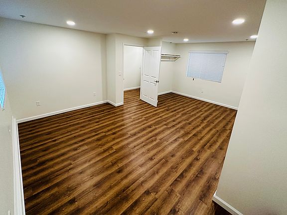 4th image of 1236 Stafford St