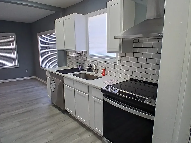 340 N Fletcher Ave #A — Photo 3