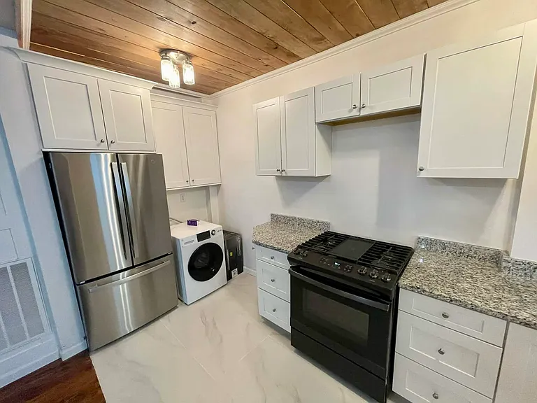 628 Rutledge Ave — Photo 5