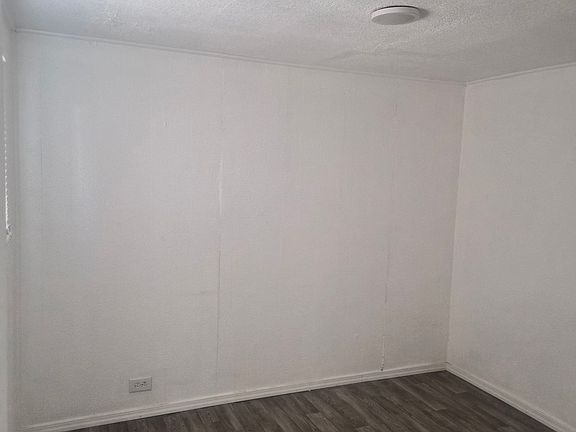 5th image of 2400 Lake Ave