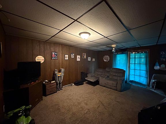 3rd image of 512 E Park Ave