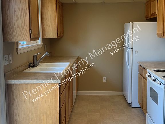 2nd image of 2845 Lexington Ln #B