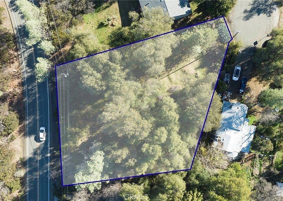 1st image of 16634 Round Hill Ct