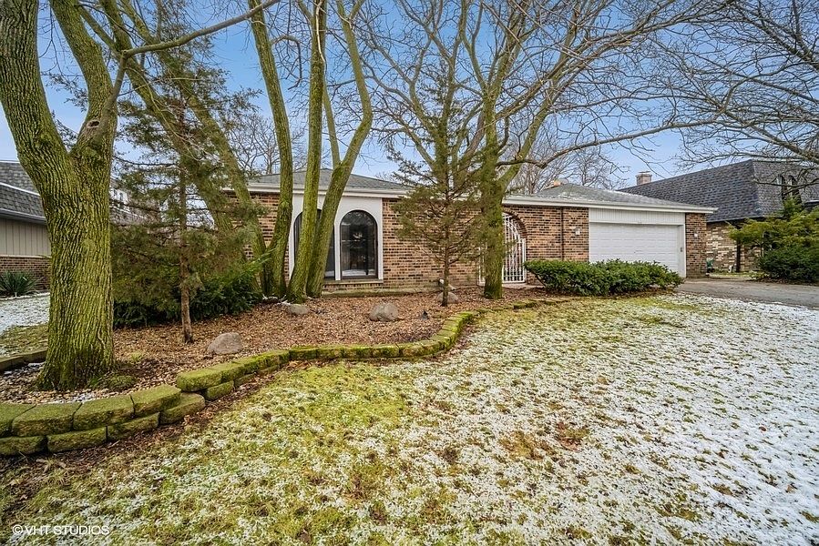 2285 Arbeleda Ln, Northbrook, IL 60062 Zillow