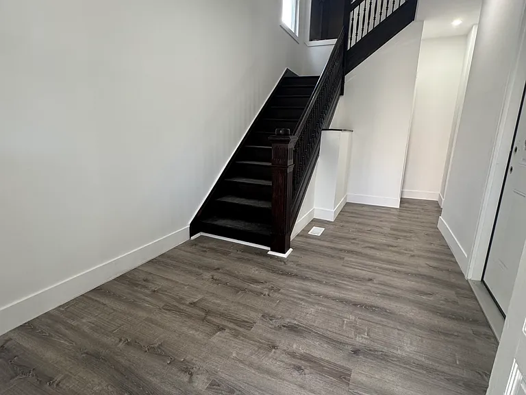 348 Baynes St #1 — Photo 5
