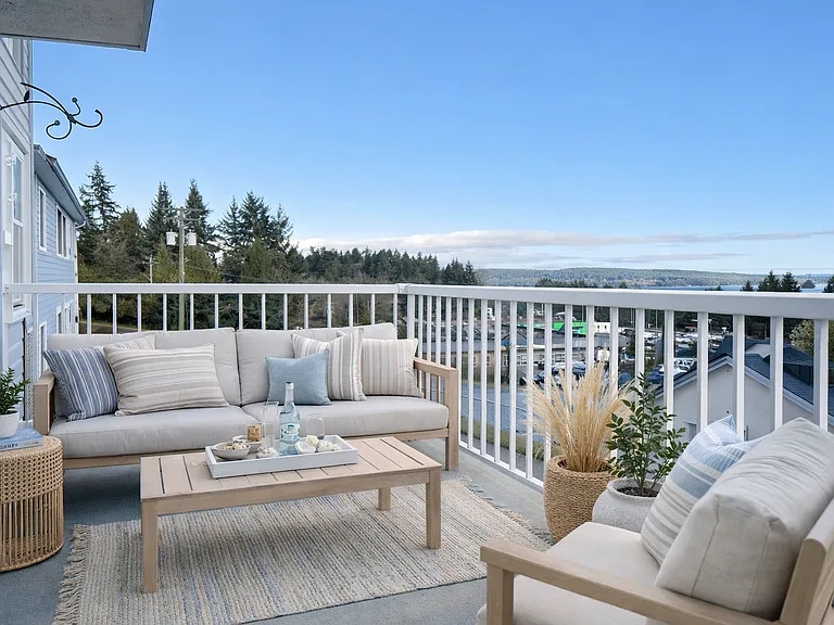 385 Davis Rd — Photo 15