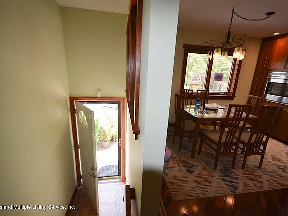 3rd image of 34 Pamela Ln