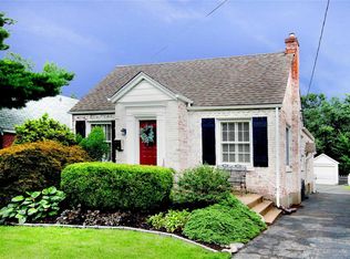 8924 Pine Ave, Saint Louis, MO 63144