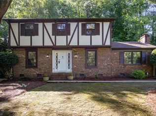 1303 Danbury Ct, High Point, NC 27262