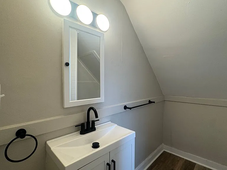 109 Stenson St — Photo 11