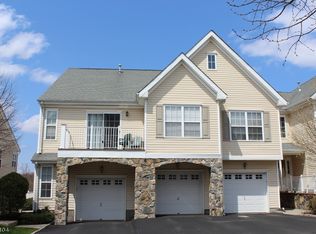61 Mountainside Dr #6-1, Pompton Lakes, NJ 07442