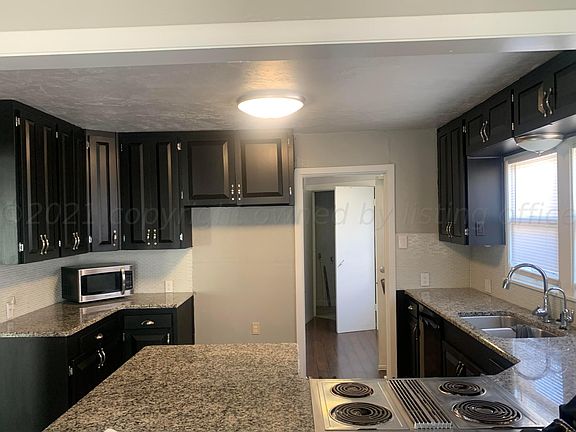 2nd image of 1105 Charles St