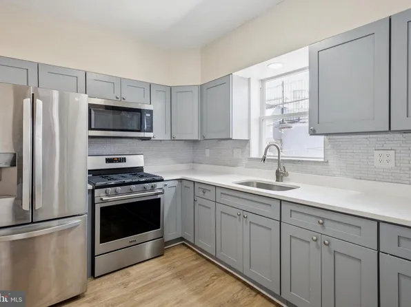 5938 N Lawrence St, Philadelphia, PA 19120