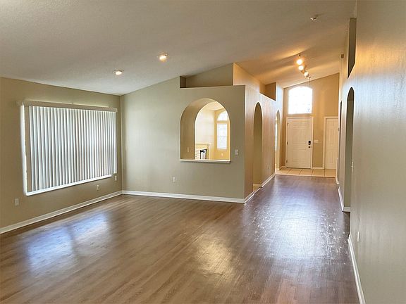 2nd image of 909 Smokerise Blvd