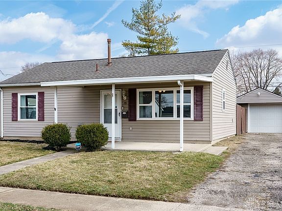2nd image of 28 Rockland Dr