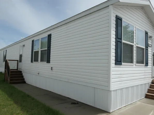 1044 Jackson Ct, Mount Pleasant, MI 48858