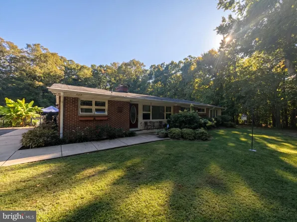 9075 Mitchell Rd, La Plata, MD 20646