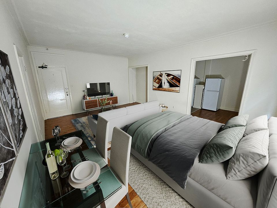1st image of 531 S Berendo St #204