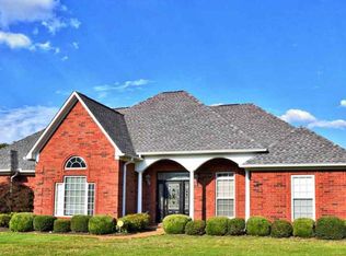 8 Fawnwood Cv, Jackson, TN 38305