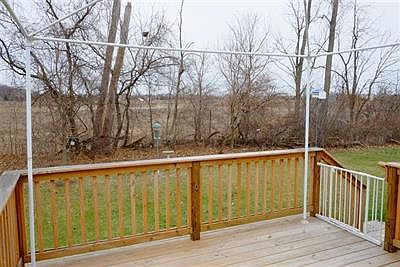 3rd image of 8827 Meadow Ln