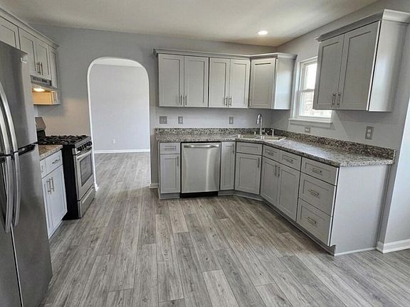 3rd image of 144 Plum Street