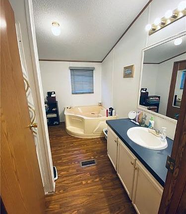 5th image of 719 Joseph Antoon Cir