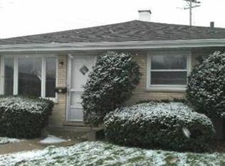 1613 Howard Ave, Des Plaines, IL 60018