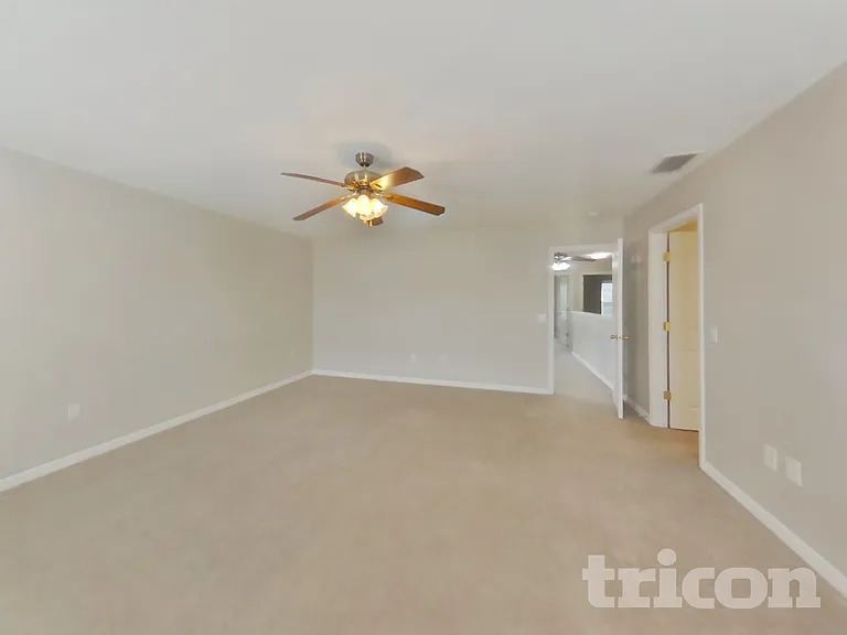 12134 Fern Haven Ave — Photo 6
